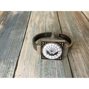 Hinged Interchangeable Bracelet